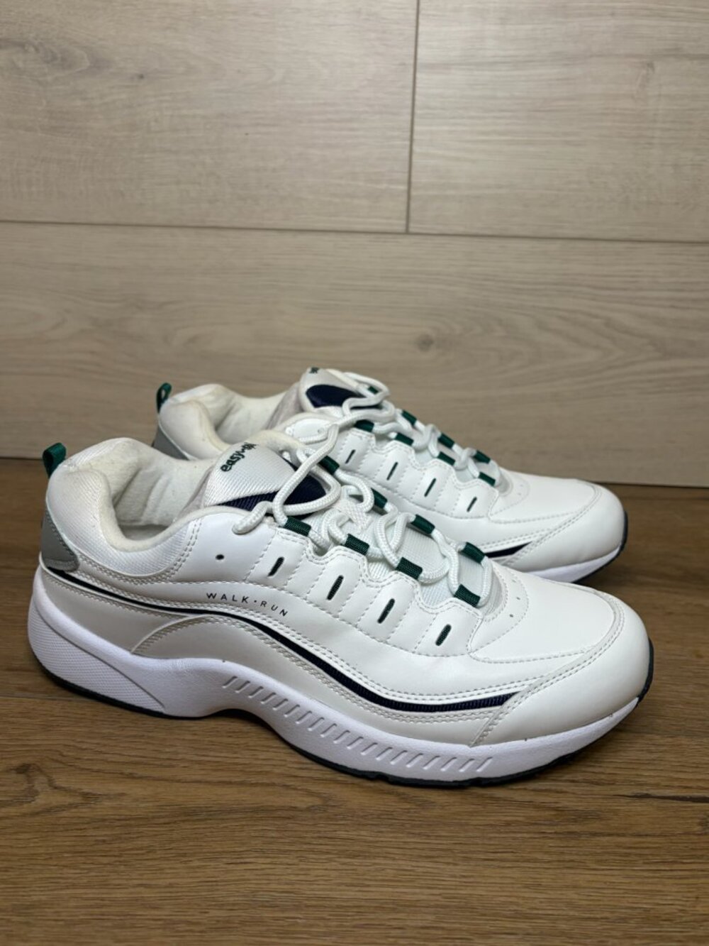 Easy Spirit Romy White Sneakers Green/Blue Accents Size 10.5M